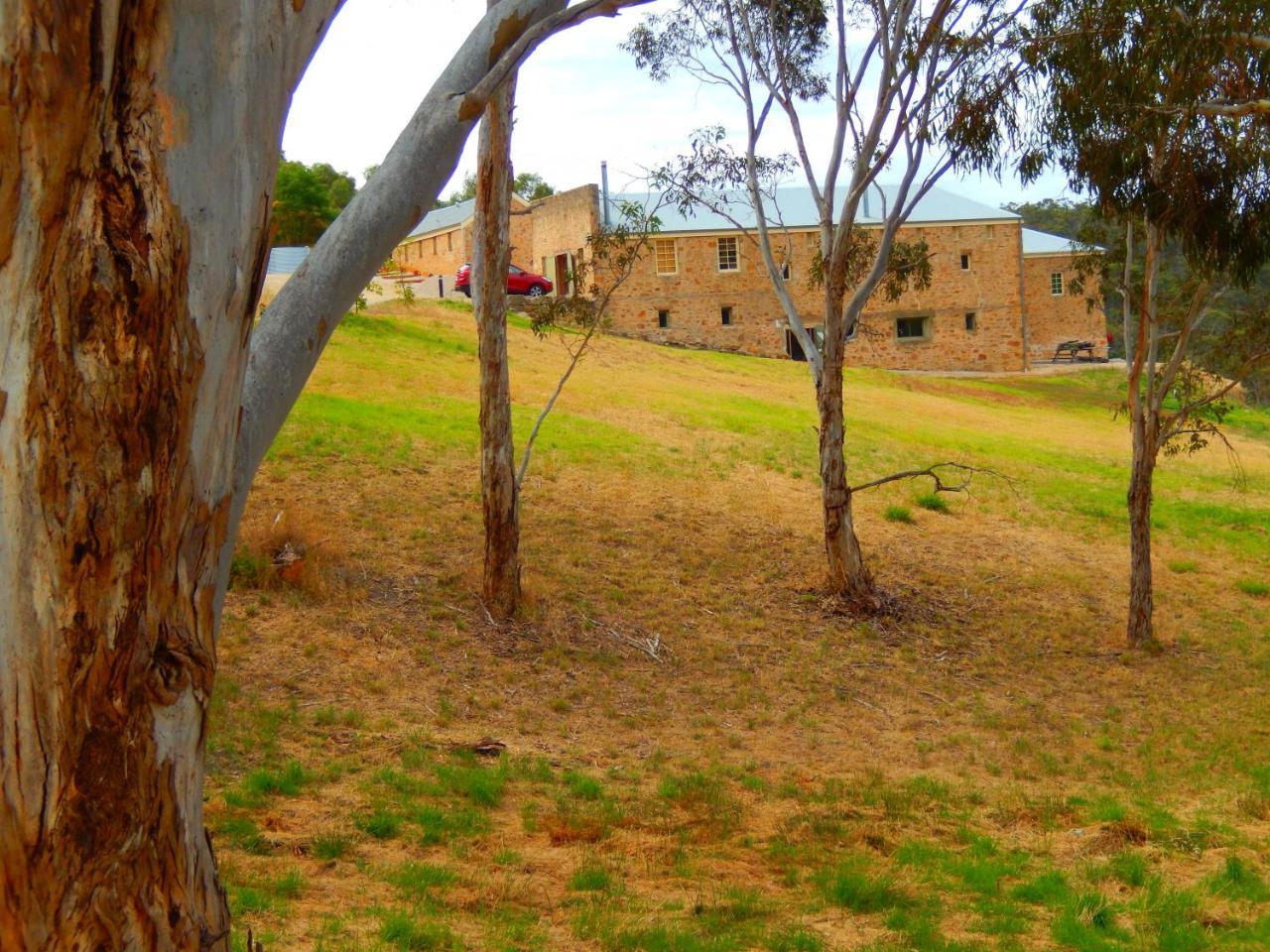 Bed and Breakfast Morialta Barns à Norton Summit Extérieur photo