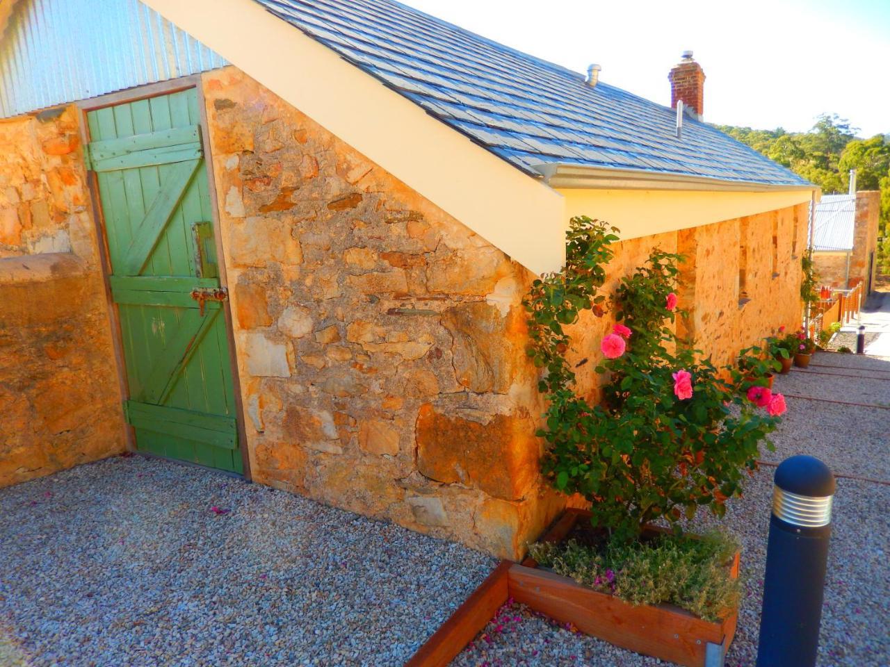 Bed and Breakfast Morialta Barns à Norton Summit Extérieur photo